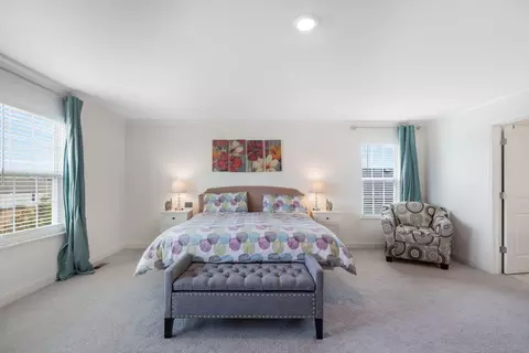 Bedroom - 3579 Emerald Rd, Elgin, IL 60124 photo 1 of 4