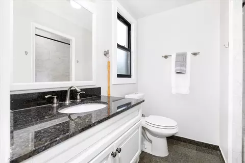 Bath - 232 Des Plaines Ave, Forest Park, IL 60130 photo 1 of 4