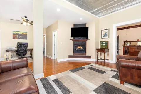 Living - 232 Des Plaines Ave, Forest Park, IL 60130 photo 1 of 6