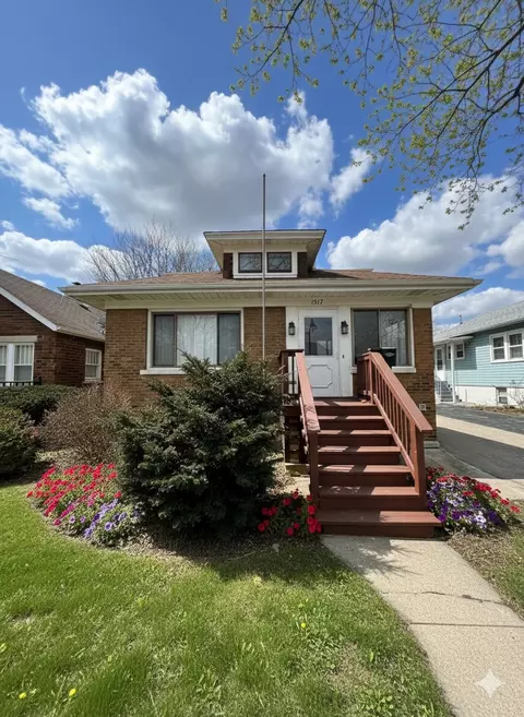 1317 N Raynor Ave, Joliet, IL 60435