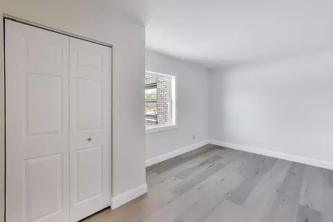 Bedroom - 3345 Kirchoff Rd #5C, Rolling Meadows, IL 60008 photo 2 of 4