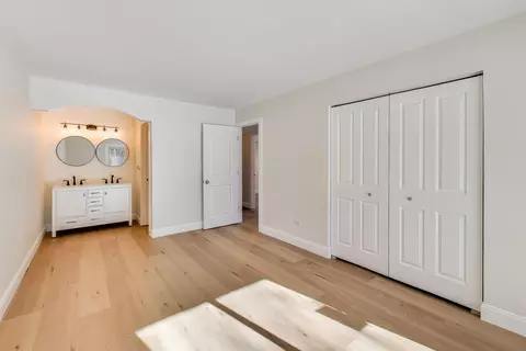 Bedroom - 3345 Kirchoff Rd #5C, Rolling Meadows, IL 60008 photo 1 of 4