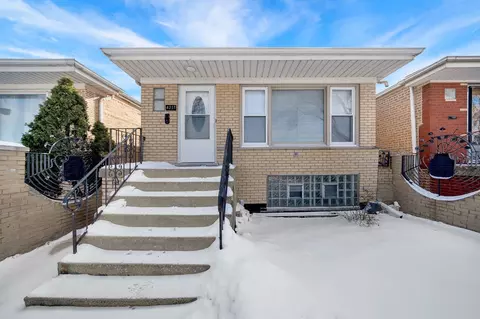 4211 W 47th St, Chicago, IL 60632