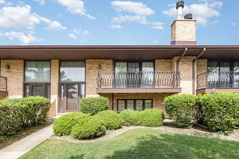 16122 Pine Dr #0, Tinley Park, IL 60477