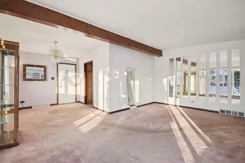 Living - 15519 Ellis Ave, Dolton, IL 60419 photo 2 of 4