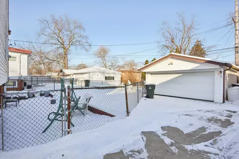 Exterior - 15519 Ellis Ave, Dolton, IL 60419 photo 2 of 8