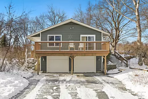 4911 Redbird Ln, Crystal Lake, IL 60012