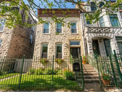 3604 S Prairie Ave, Chicago, IL 60653