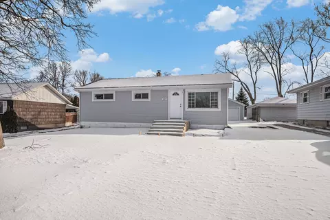 225 Sunrise Ave, Willowbrook, IL 60527