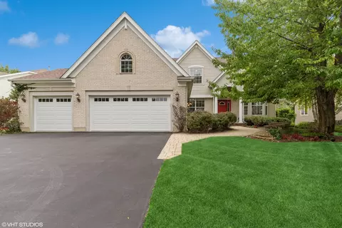 6255 Murifield Dr, Gurnee, IL 60031