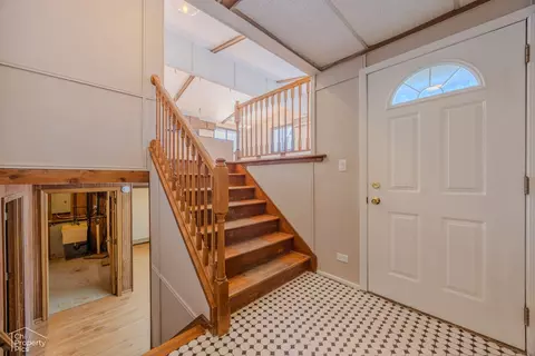 Entry Way - 2017 W Oakleaf Dr, Mchenry, IL 60051 photo 1 of 1