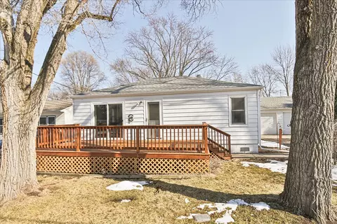 41115 N 1st St, Antioch, IL 60002