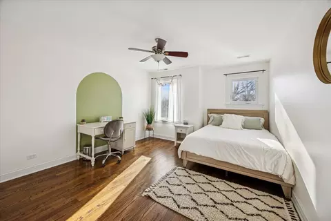 Bedroom - 315 Bartram Rd, Riverside, IL 60546 photo 3 of 6