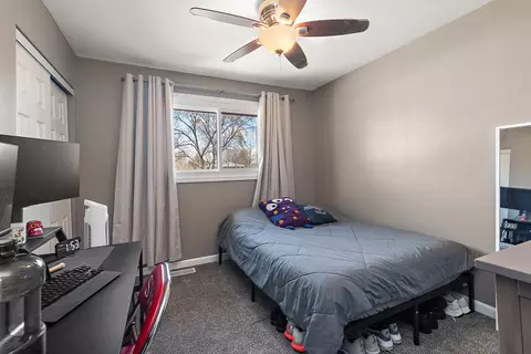 Bedroom - Undisclosed, Midlothian, IL 60445 photo 4 of 4