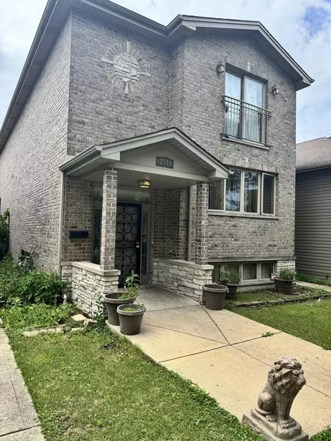 2542 Budd St, River Grove, IL 60171
