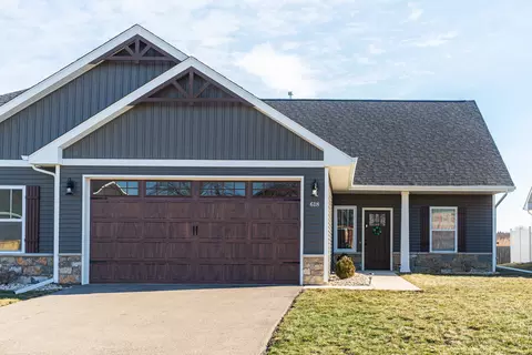 618 Anjali Ct #618, Sycamore, IL 60178