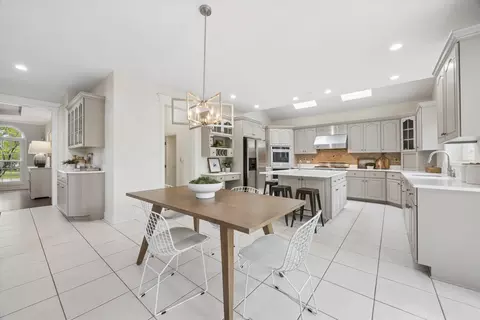 Kitchen - 653 Limestone Dr, Batavia, IL 60510 photo 1 of 4