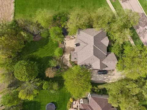 View/Area - 653 Limestone Dr, Batavia, IL 60510 photo 2 of 3