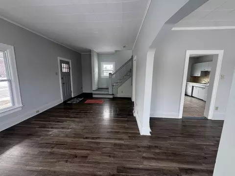 Living - 312 E Division St, Kewanee, IL 61443 photo 1 of 4
