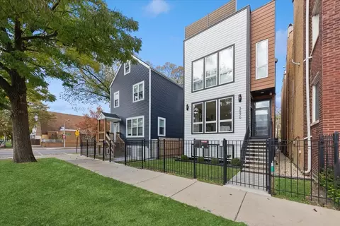 3576 W Wabansia Ave #1, Chicago, IL 60647