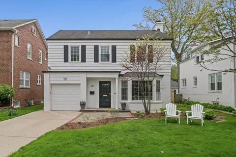 108 17th St, Wilmette, IL 60091