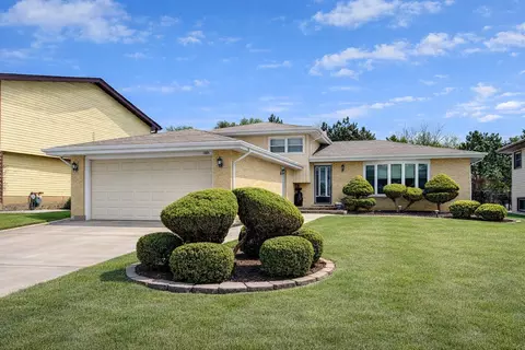 1306 W Byron Ave, Addison, IL 60101