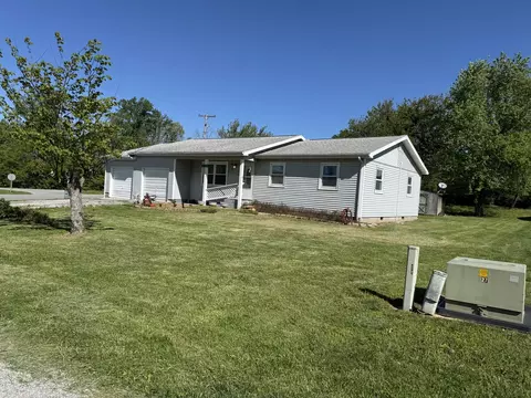 15 Pecan St, Alto Pass, IL 62905