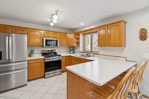 Kitchen - 1217 28th Ave, Silvis, IL 61282 photo 1 of 5