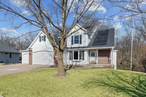 Exterior - 1217 28th Ave, Silvis, IL 61282 photo 2 of 9