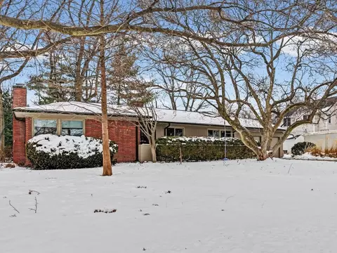 605 S James St, Champaign, IL 61821