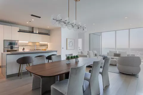 Dining - 363 E Wacker Dr #6403, Chicago, IL 60601 photo 3 of 4