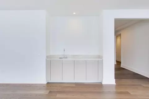 Living - 363 E Wacker Dr #5506, Chicago, IL 60601 photo 3 of 14