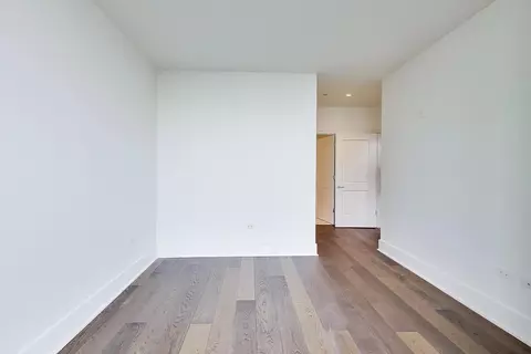 Bedroom - 363 E Wacker Dr #5506, Chicago, IL 60601 photo 1 of 5