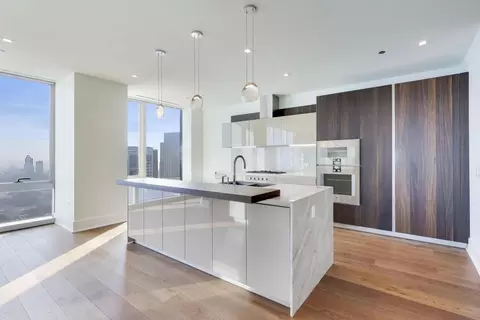 Kitchen - 363 E Wacker Dr #5506, Chicago, IL 60601 photo 1 of 5