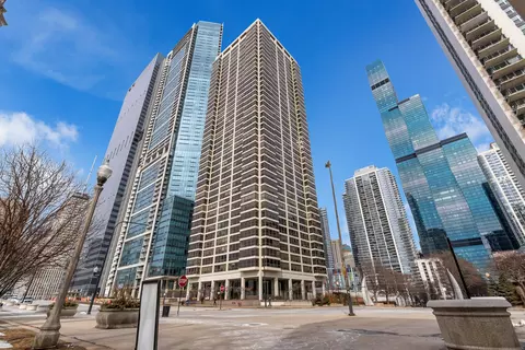360 E Randolph St #2307, Chicago, IL 60601