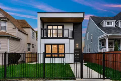 843 N Lorel Ave, Chicago, IL 60651