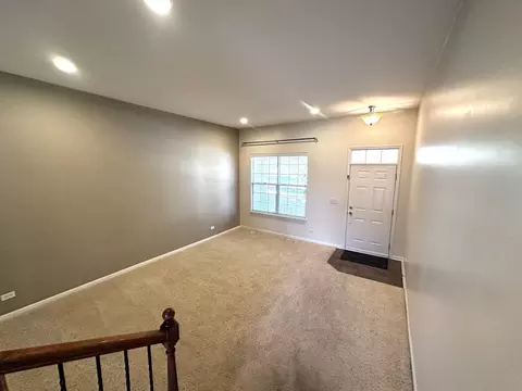 Living - 3134 Kyra Ln, Elgin, IL 60124 photo 3 of 16