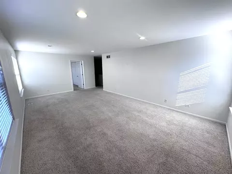 Living - 3134 Kyra Ln, Elgin, IL 60124 photo 14 of 16