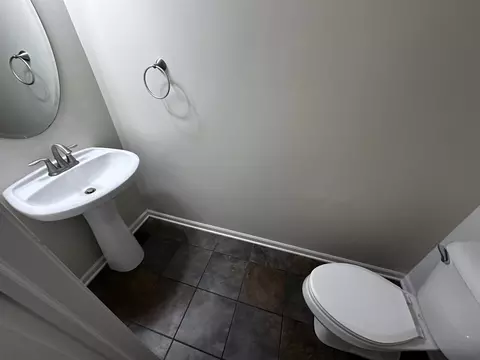 Bath - 3134 Kyra Ln, Elgin, IL 60124 photo 1 of 5