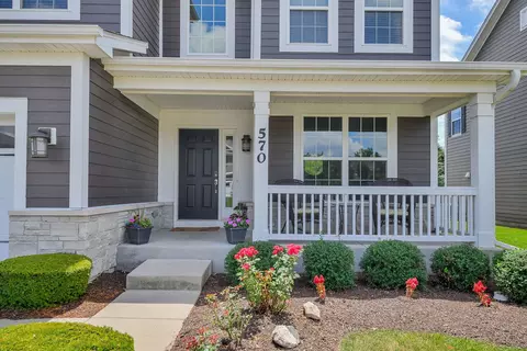 570 Amy Ln, Wheaton, IL 60187 photo 2