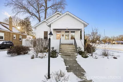 402 S Michigan Ave, Villa Park, IL 60181
