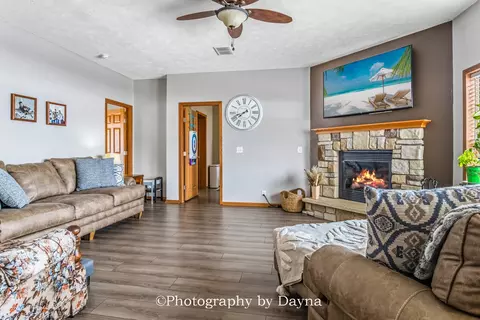 321 S Maple St, Buckingham, IL 60917 photo 10