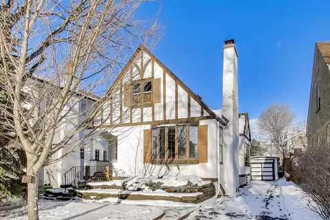 617 Pleasant Ave, Highland Park, IL 60035