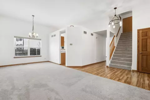 Living - 7011 Sahara Dr, Plainfield, IL 60586 photo 4 of 9