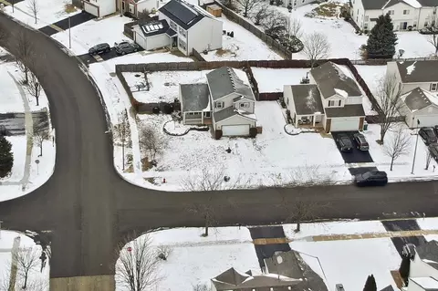 View/Area - 7011 Sahara Dr, Plainfield, IL 60586 photo 2 of 5