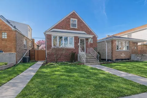 5250 S Nagle Ave, Chicago, IL 60638