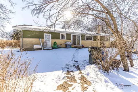 Exterior - 908 E Central Rd, Mount Prospect, IL 60056 photo 6 of 6