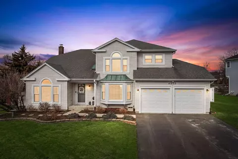4573 Basswood Dr, Lisle, IL 60532