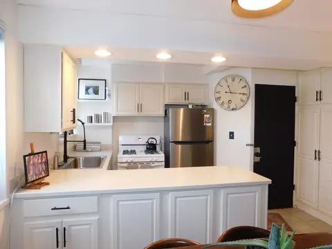 Kitchen - Undisclosed, River Forest, IL 60305 photo 2 of 2