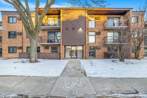 5511 N Chester Ave #26, Chicago, IL 60656